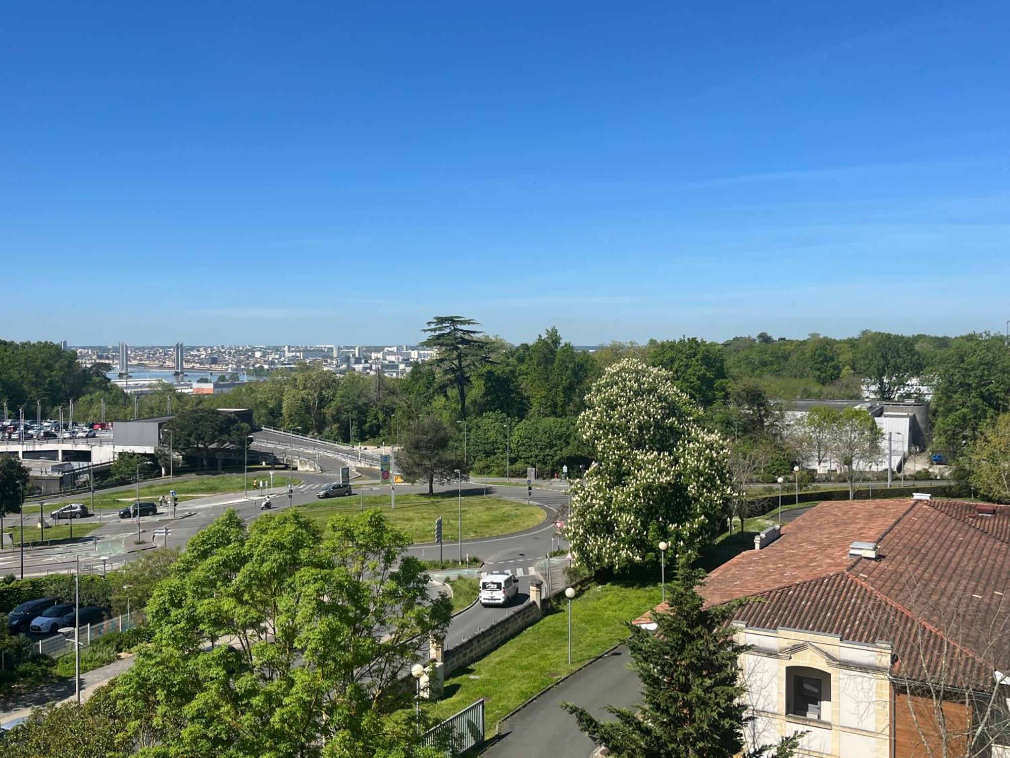 Апартаменти Le Panorama - Chaleureux Et Cosy - Proche Bordeaux Лормон Екстер'єр фото